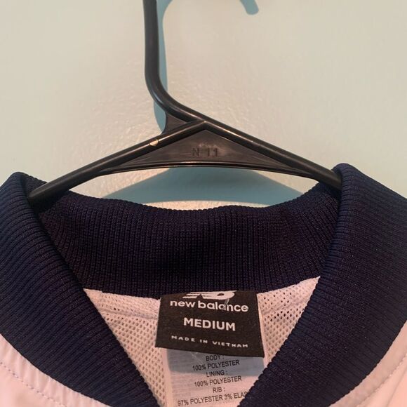 New Balance Size Medium White and Blue Bomber Jacket with Sporty Design - Picture 2 of 3